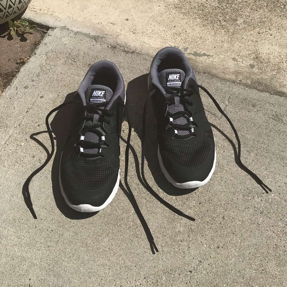 Nike Training Core Motion TR3 Black and Gray Shoes - Picture 4 of 15